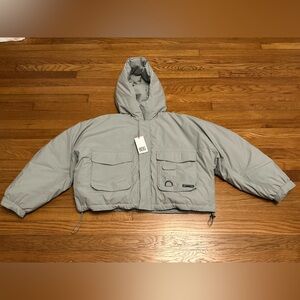 NWT BDG Urban Outfitters Oversized Cropped Puffer Coat with Hood & Pockets